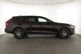 Volvo V90 Cross Country - 2019