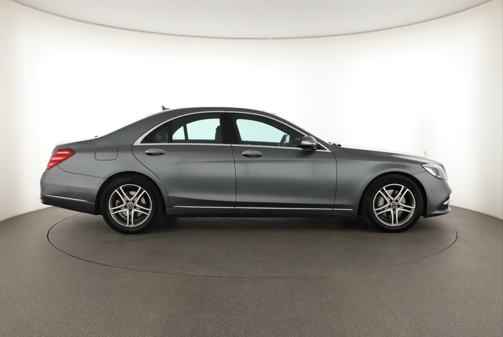 Mercedes-Benz S - 2018
