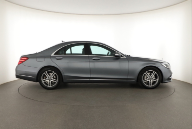 Mercedes-Benz S - 2018