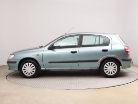 Nissan Almera - 2002