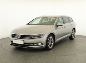 Volkswagen Passat - 2015