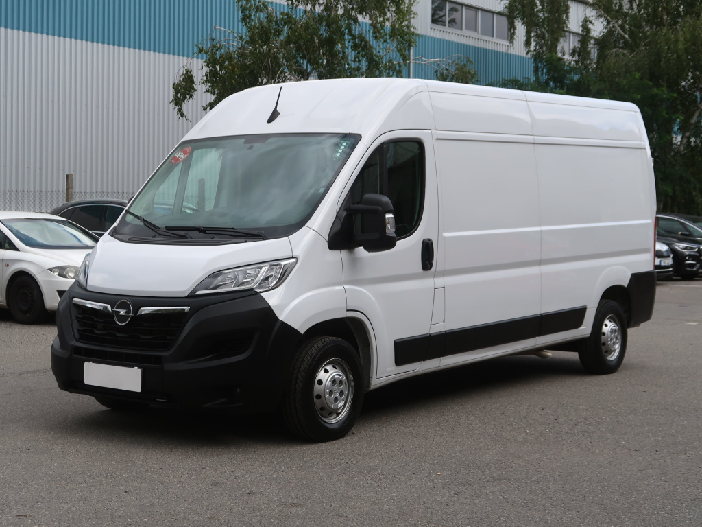 Opel Movano