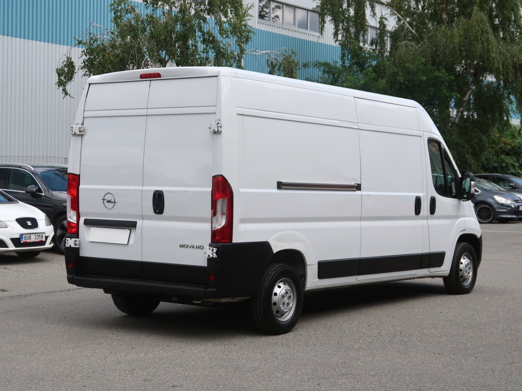 Opel Movano