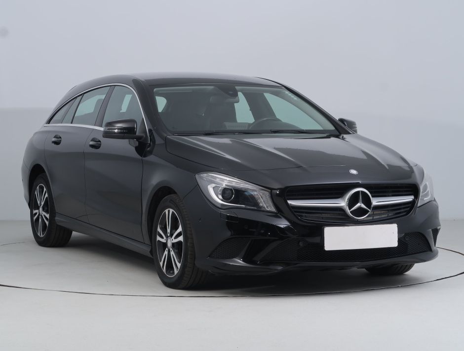Mercedes-Benz CLA - 2015