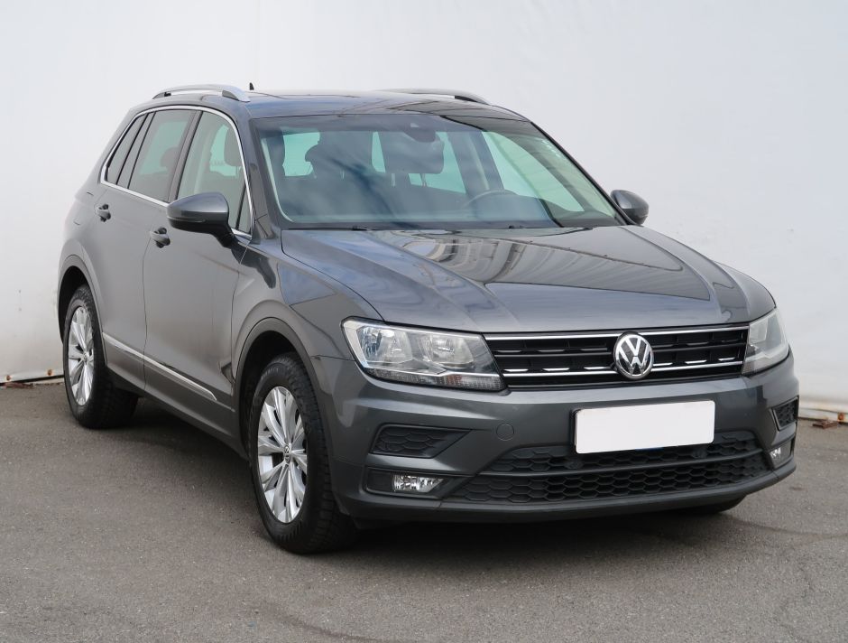 Volkswagen Tiguan - 2019