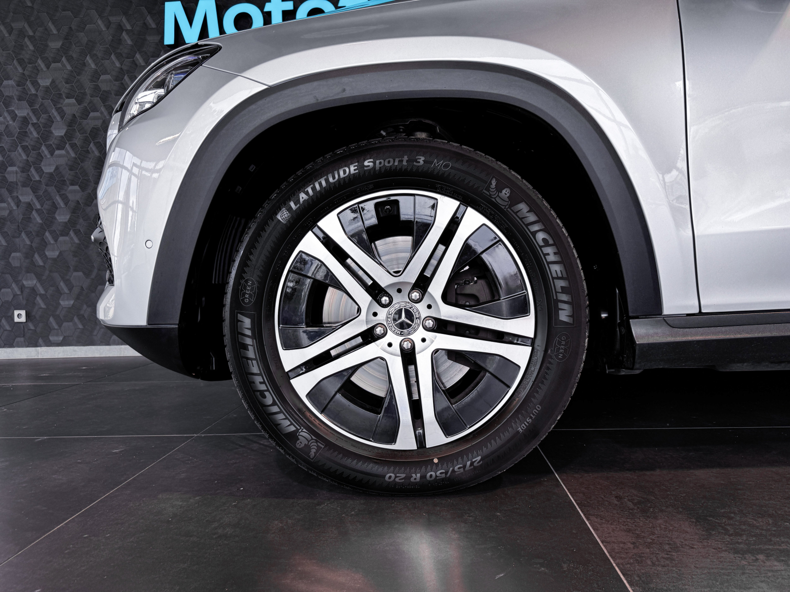 Mercedes-Benz GLS - 2021