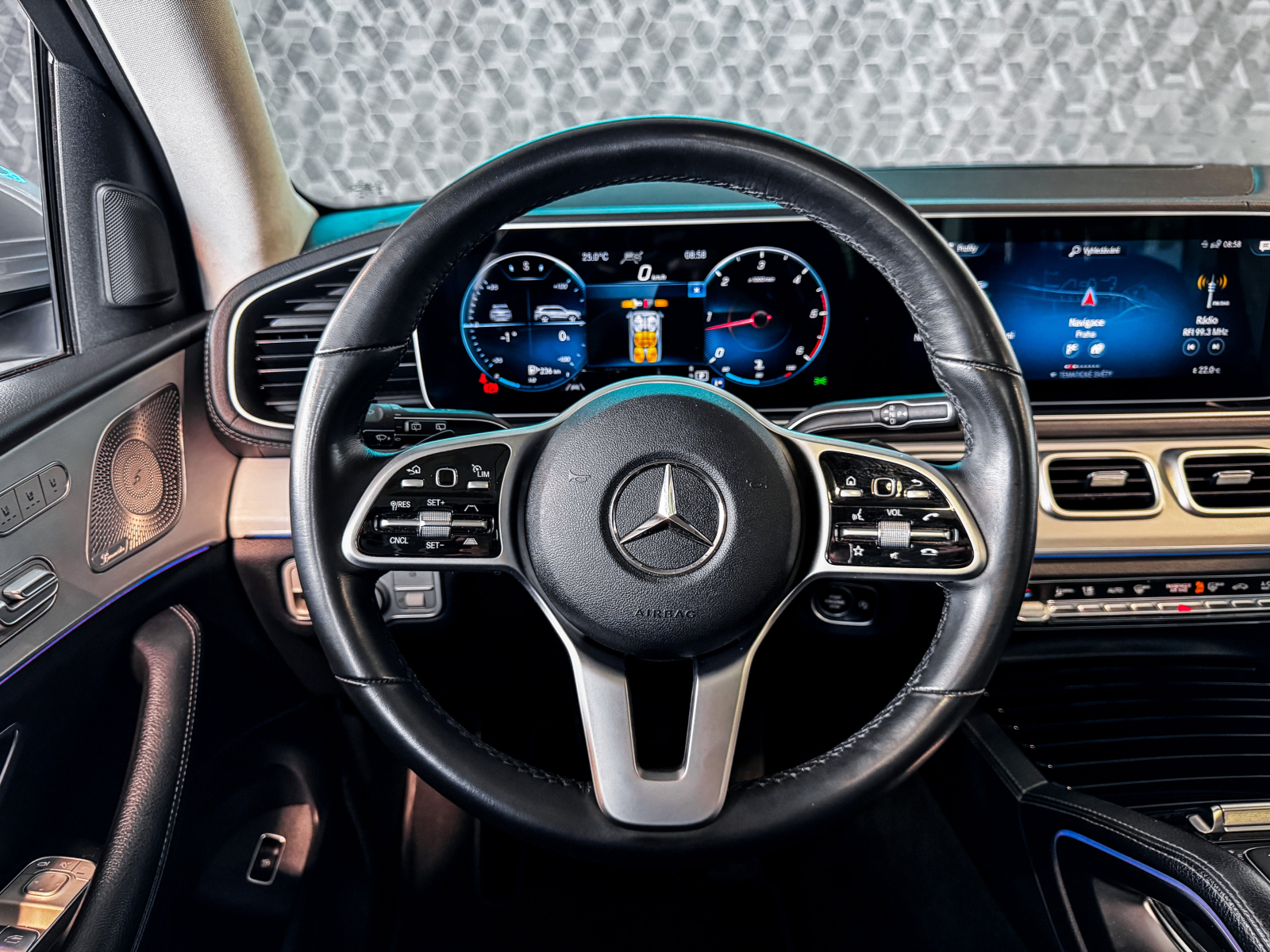Mercedes-Benz GLS - 2021