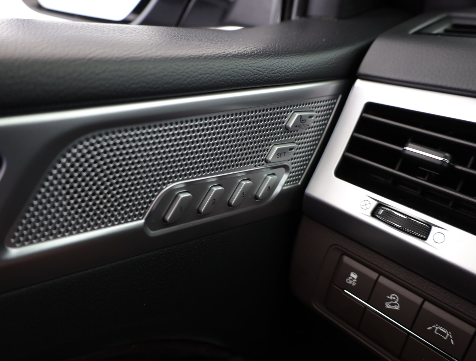 SsangYong Rexton - 2022