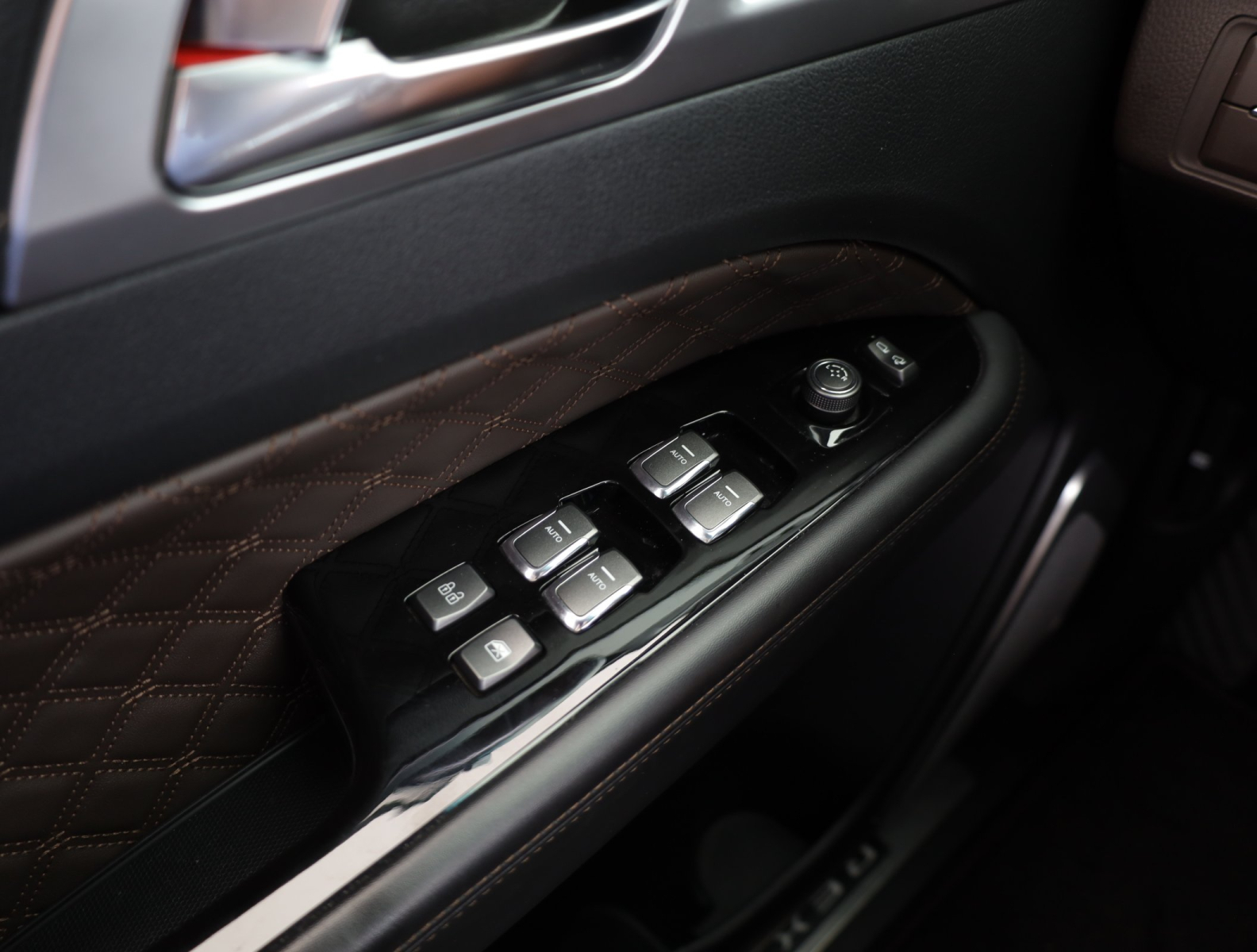 SsangYong Rexton - 2022