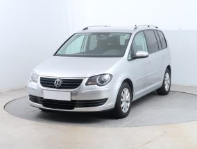 Volkswagen Touran - 2010