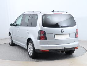 Volkswagen Touran - 2010