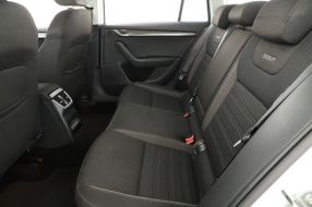 Škoda Octavia Scout - 2019