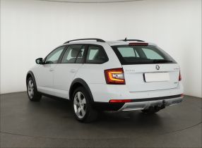Škoda Octavia Scout - 2019