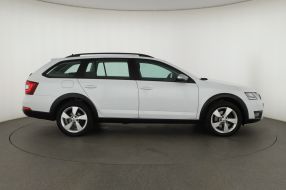 Škoda Octavia Scout - 2019