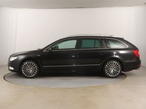 Skoda Superb - 2012