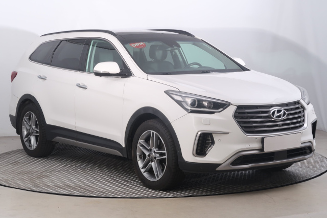 Hyundai Grand Santa Fe 2016