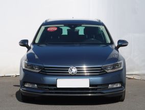 Volkswagen Passat - 2015