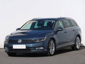 Volkswagen Passat - 2015