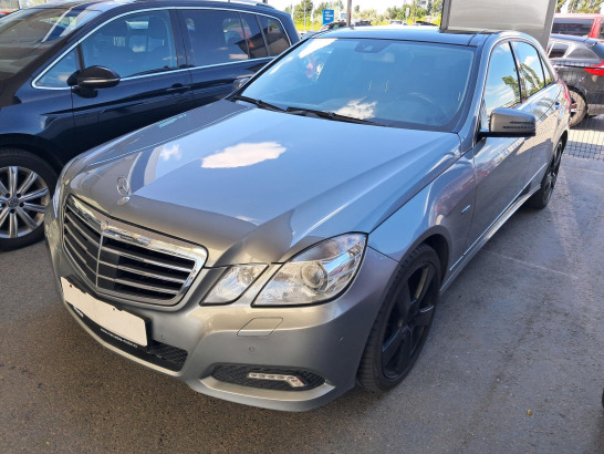 Mercedes-Benz E