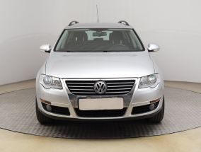 Volkswagen Passat - 2010