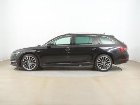 Skoda Superb - 2021