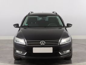 Volkswagen Passat - 2011