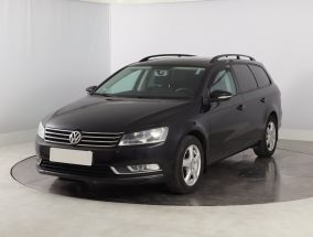 Volkswagen Passat - 2011