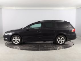Volkswagen Passat - 2011