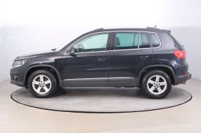 Volkswagen Tiguan - 2012