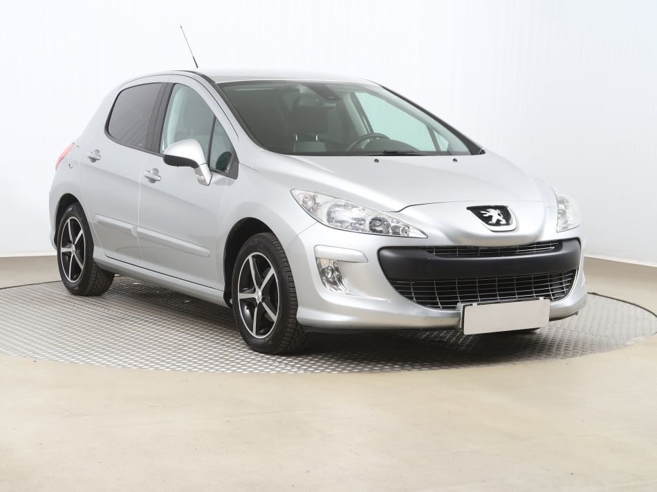 Peugeot 308 - 2011