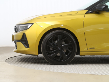 Opel Astra - 2024