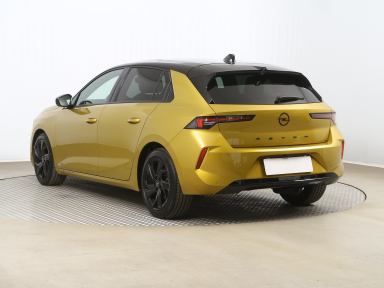 Opel Astra - 2024