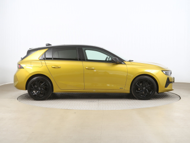 Opel Astra - 2024