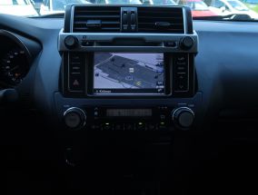 Toyota Land Cruiser - 2016