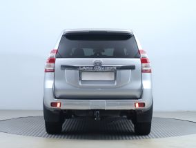 Toyota Land Cruiser - 2016