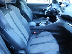 Peugeot 3008 - 2020