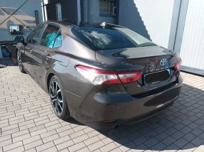 Toyota Camry - 2019