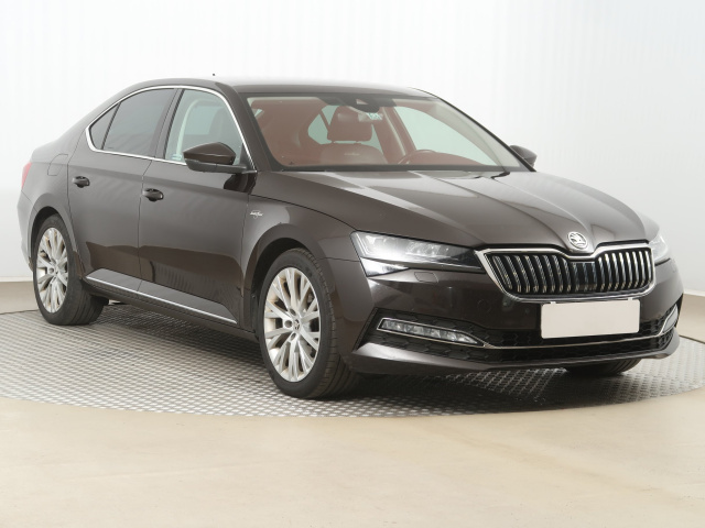 Škoda Superb 2021