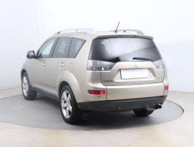 Mitsubishi Outlander - 2008