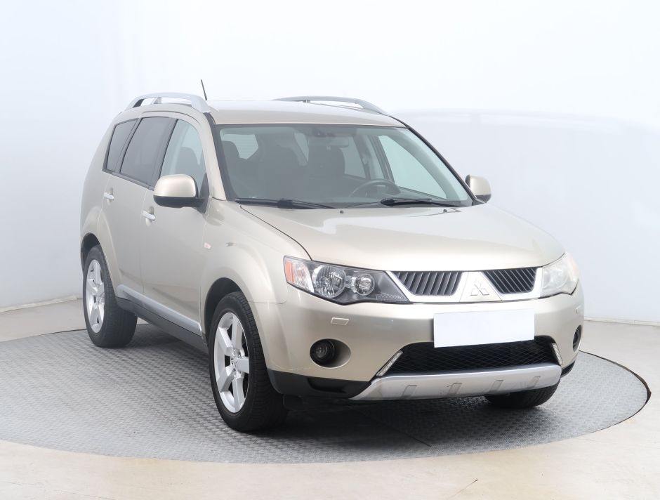Mitsubishi Outlander - 2008