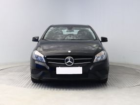 Mercedes-Benz A - 2015