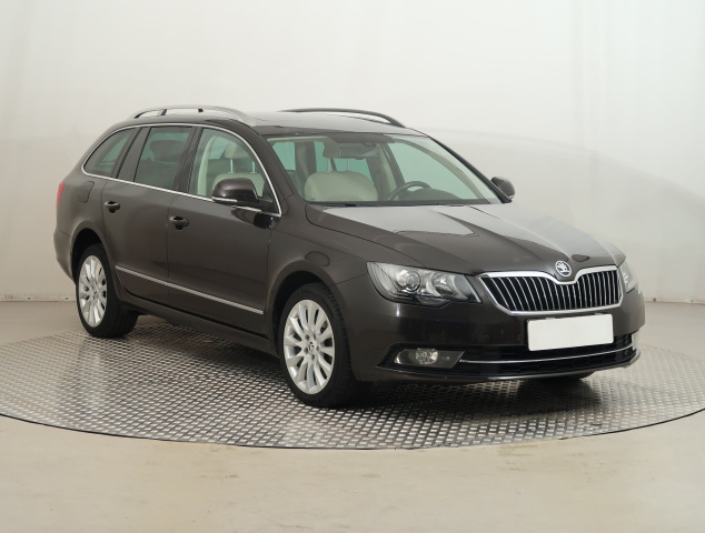 Škoda Superb 2013