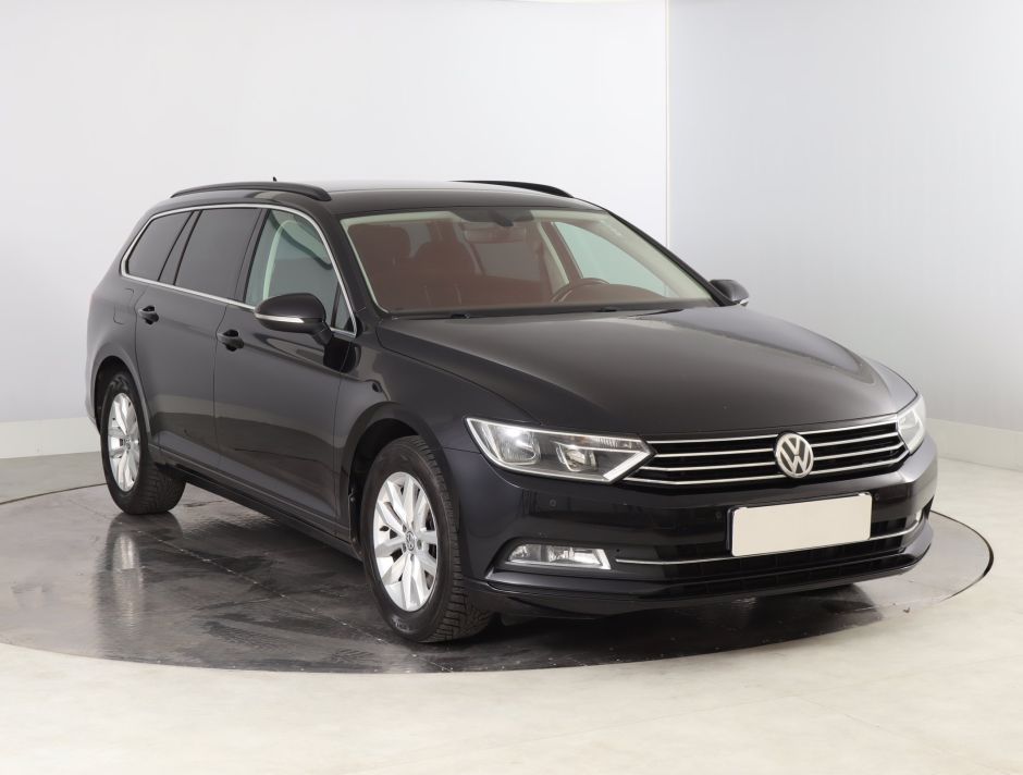 Volkswagen Passat - 2015