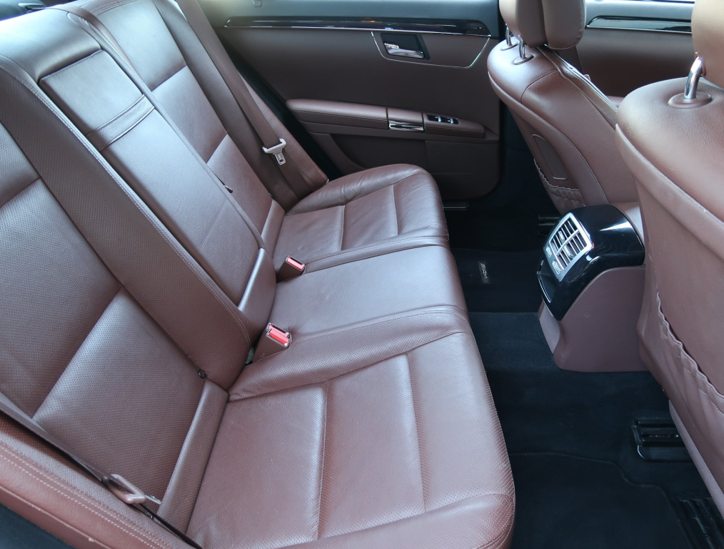 Mercedes-Benz S