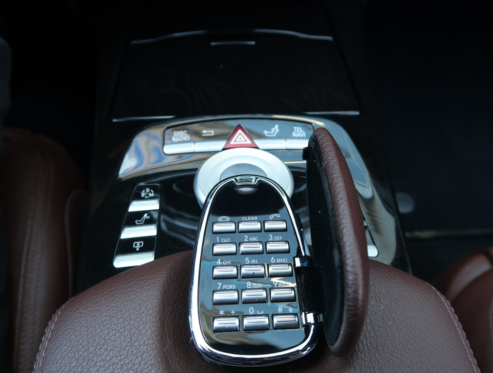 Mercedes-Benz S