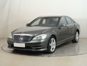 Mercedes-Benz S - 2011