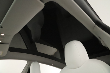 Tesla Model Y - 2021