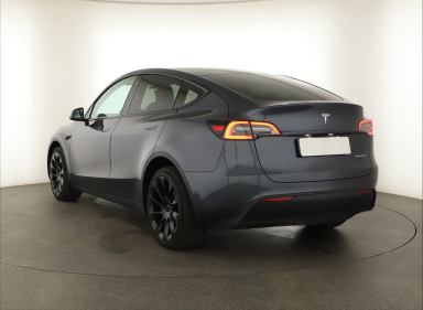 Tesla Model Y - 2021