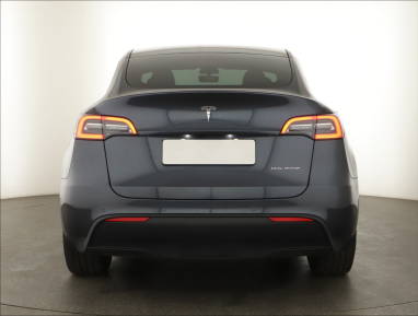 Tesla Model Y - 2021