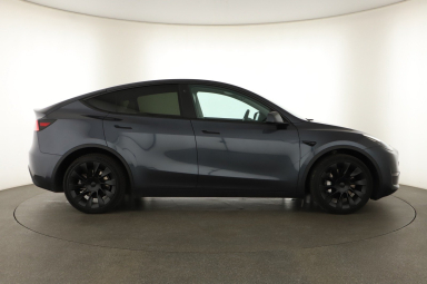 Tesla Model Y - 2021
